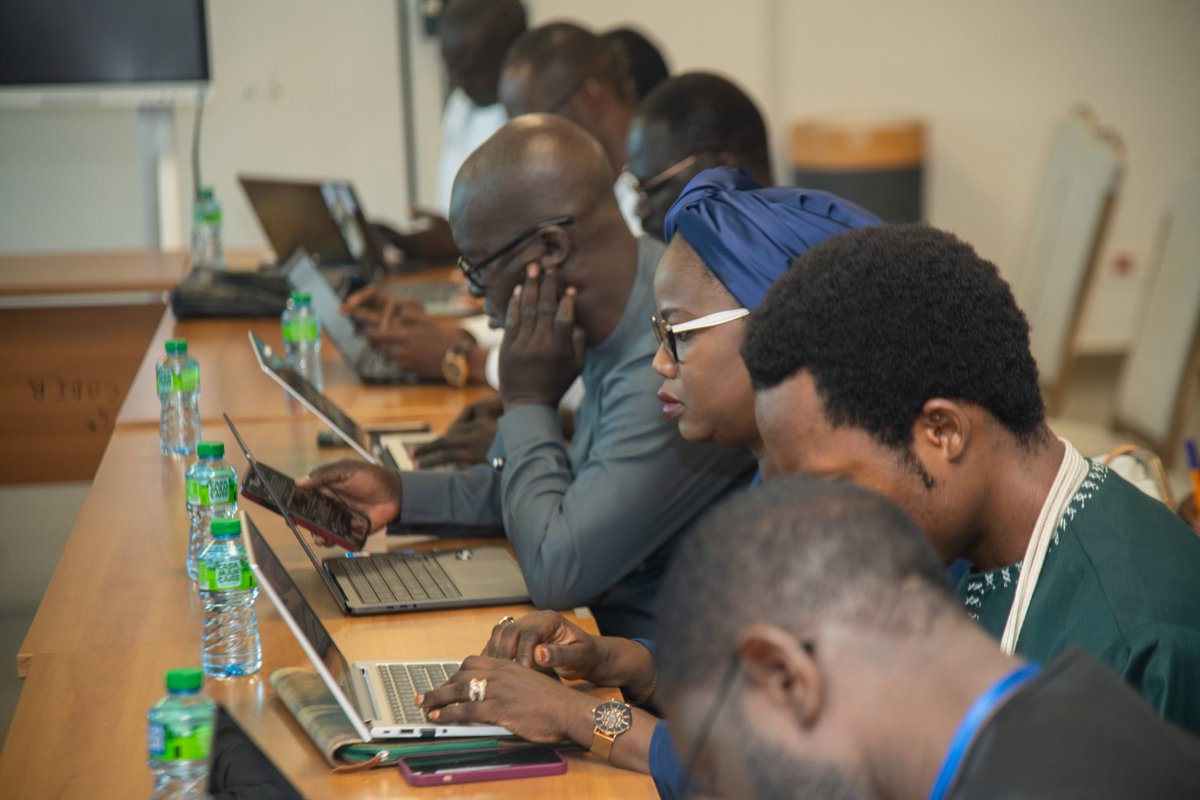 ARTP SENEGAL (@artp_senegal) on Twitter photo Installation officielle du comité de développement des services numériques et de l’innovation
Le Directeur général de l’Autorité de Régulation des Télécommunications et des Postes (ARTP), M. <a href="/DahirouOfficiel/">Dahirou THIAM</a>, a officiellement installé, ce vendredi 4 juillet 2025, le Comité de Installation officielle du comité de développement des services numériques et de l’innovation
Le Directeur général de l’Autorité de Régulation des Télécommunications et des Postes (ARTP), M. <a href="/DahirouOfficiel/">Dahirou THIAM</a>, a officiellement installé, ce vendredi 4 juillet 2025, le Comité de