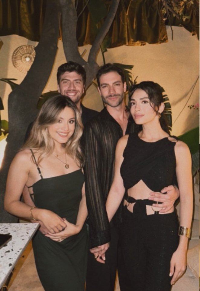 fav dörtlü🫰🏻🤎