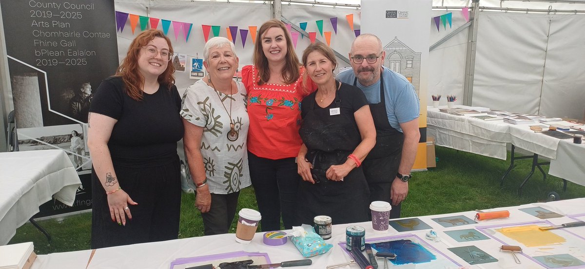 fingalarts's tweet photo. Excitement is high @fingalarts Fingal Arts Team & the amazing artists from #GraphicStudio are ready for great day of printmaking at Flavours of Fingal Donabate @newbridgehouse @Fingalcoco #flavoursoffingal @FingalEvents https://t.co/O30qpIlFLC