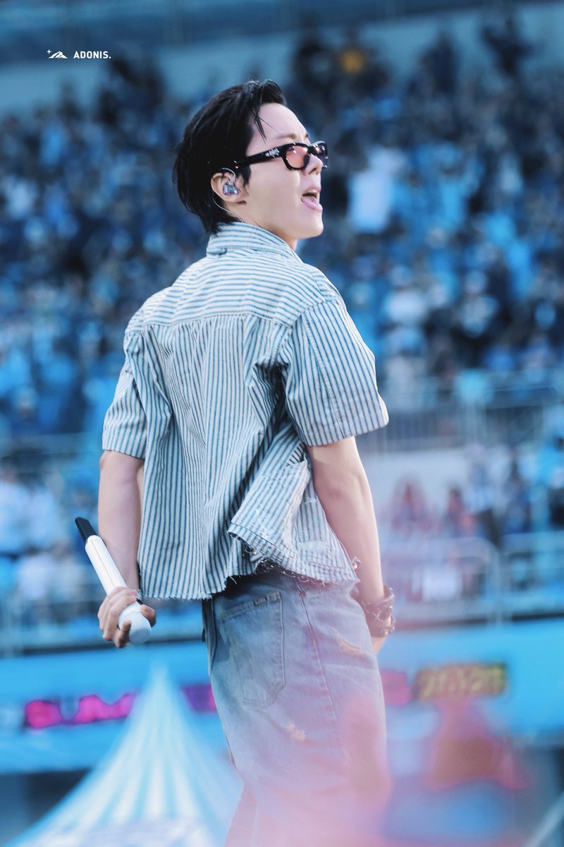 Adonis_Hoseok's tweet photo. 250705 싸이 흠뻑쇼 

#제이홉 #정호석 #JHOPE
#BTS #방탄소년단 @BTS_twt https://t.co/dMJXKON0RT