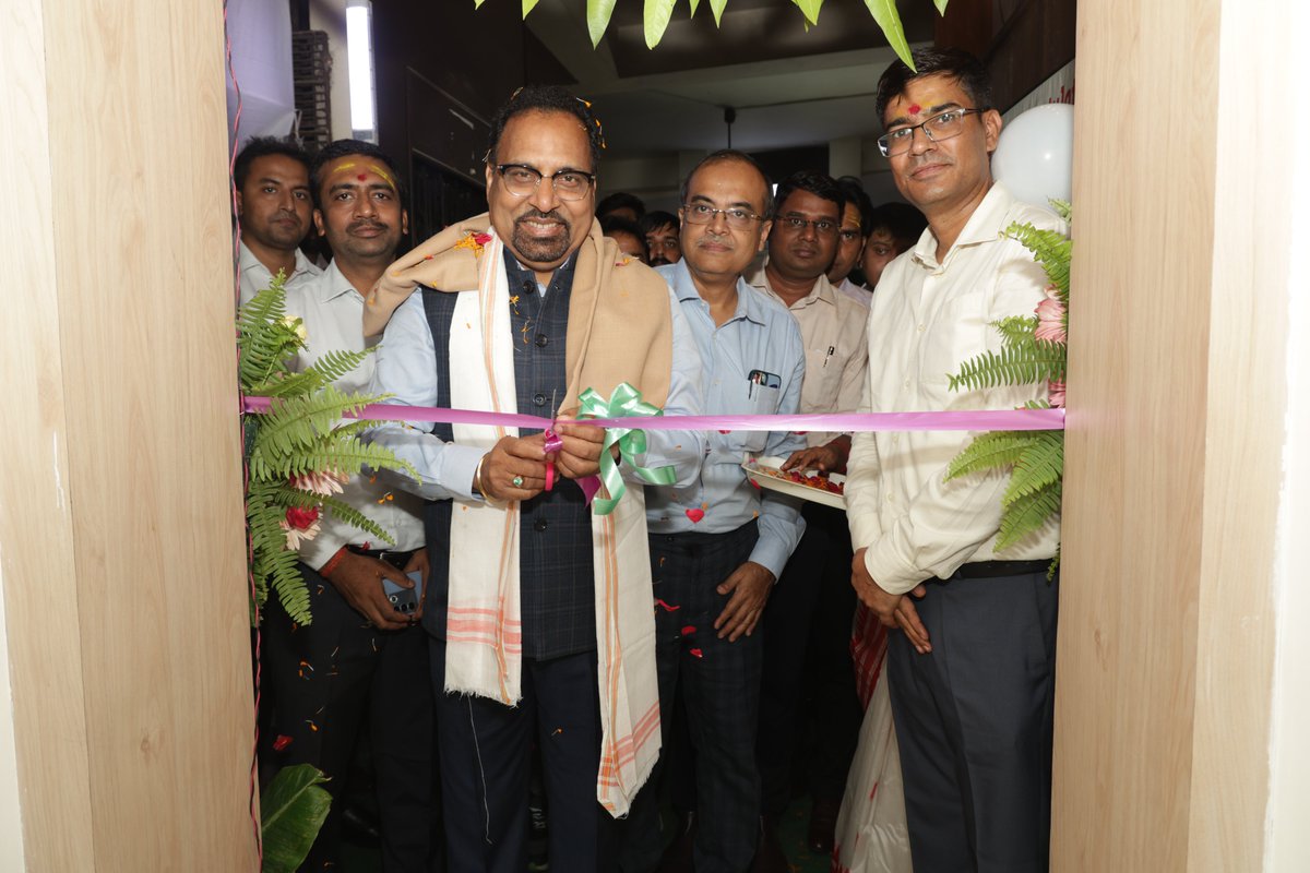 HURL_INDIA's tweet photo. Expanding Horizons, Strengthening Bonds!
HURL inaugurated its WB & Assam State Office on July 5 at Kolkata, graced by MD-HURL Dr. S.P. Mohanty.
A proud step toward deeper regional integration with leaders & dealers across the region.
#HURLForBharat #EastIndiaOutreach https://t.co/qSlC6FNLVm