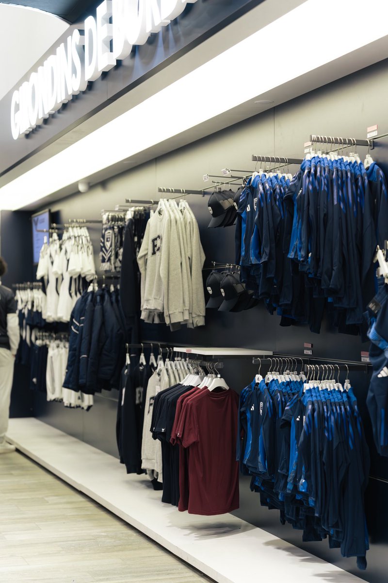 Une nouvelle braderie de fin de saison aura lieu mercredi 9 juillet au Haillan 🛍️

Vêtements, équipements, accessoires, objets collectors… Retrouvez une large sélection d’articles à prix réduits, issus des saisons précédentes.

Toutes les infos → girondins.com/fr/news/39638/…