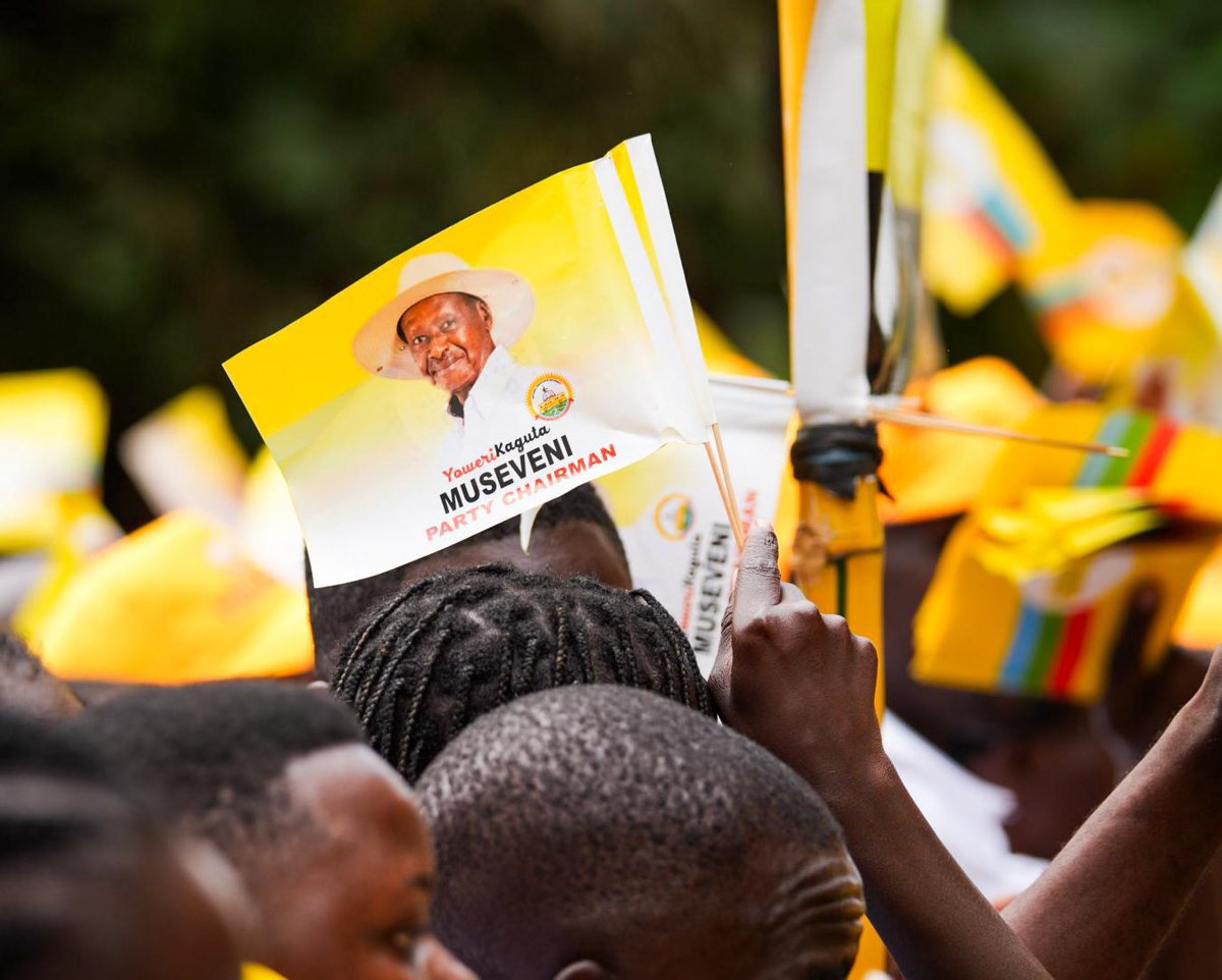 BREAKING 🚨: President Yoweri Kaguta Museveni, fondly known as Jajja wa’Bazzukulu, has officially been nominated this afternoon at the NRM Electoral Commission Headquarters on Plot 13 Kyadondo Road, Kampala. 

He will serve as the NRM National Chairman (2025–2030) and