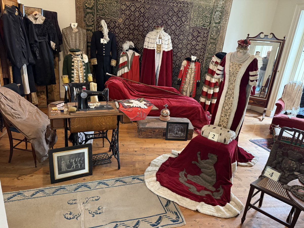 AlastairBruce_'s tweet image. Visited @Dunrobin_Castle: where I had my first job, sorting out robes & uniforms (still on show!)