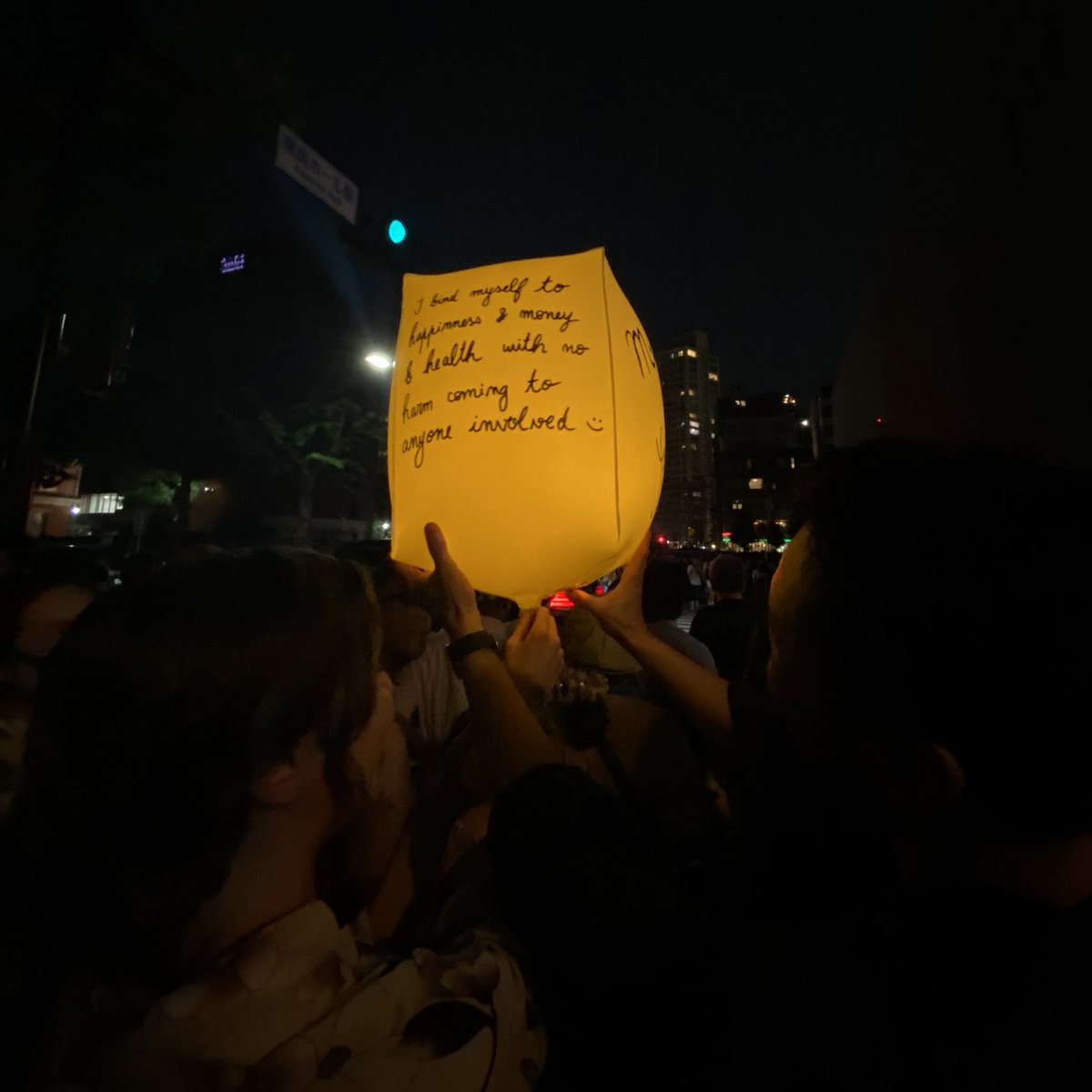 山下公園／横浜七夕祭り
スカイランタン &amp;花火✨
台湾ランタンを期待したけど現実は地上から少しウワッとな🏮