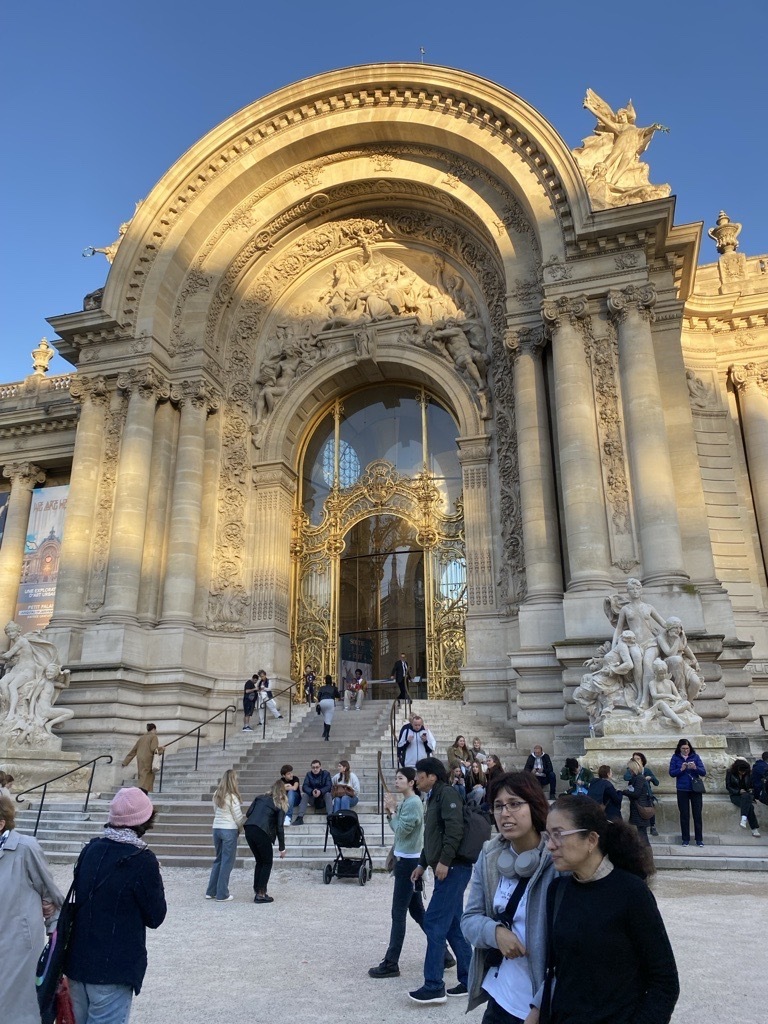 Congratulations to our Instagrammers for the great pictures of the week!  👏

1 - Montmartre 📸 ©amandiophotographie
2 - Château de Sucy-en-Bri 📸 © cedricmora18
3 - @PetitPalais 📸 ©christibigard
#visitparisregion #explorefrance