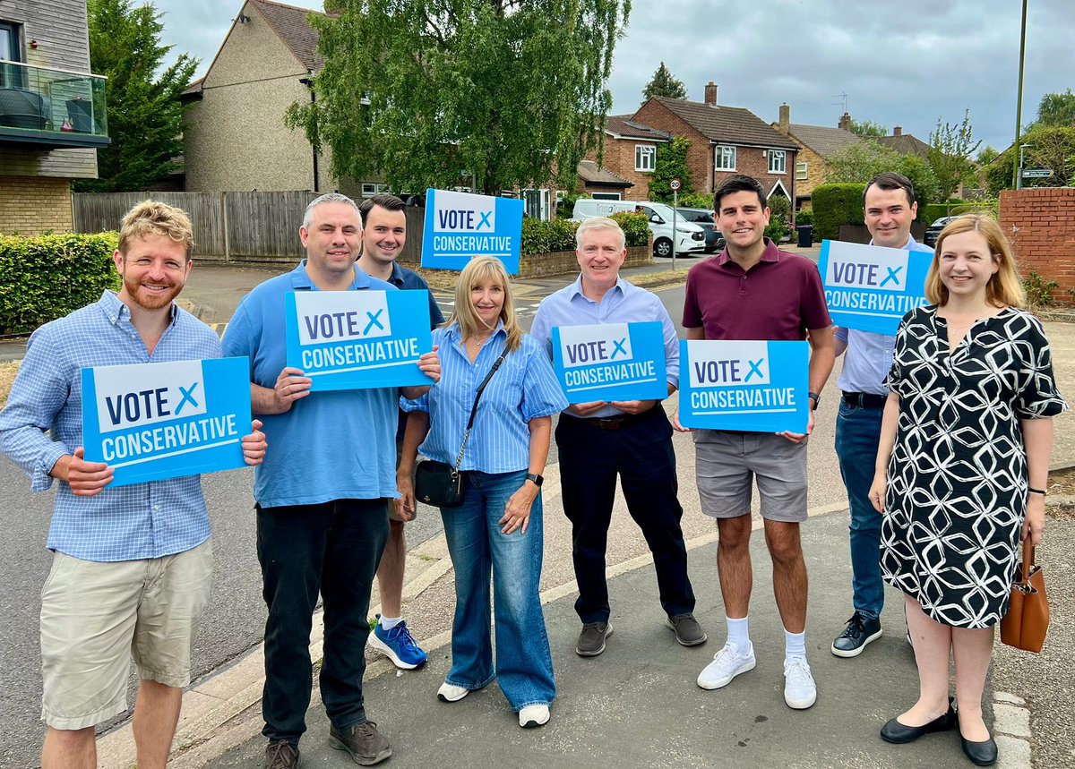 _LewisCocking's tweet image. Thank you for having me @HertStortford. Good luck @JanGoodeve and Bob Cinnamon. @HertfordParty 💙