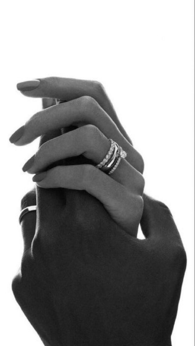 AFO5l's tweet image. ياعوض عمري وعوض باقي سنيني ♥.