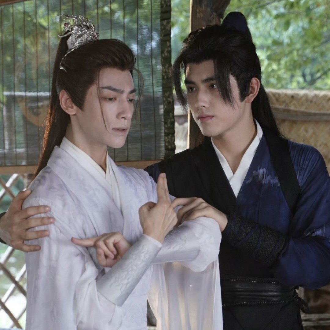 New Leaked Photo Still Of #ChenFeiyu &amp; #LuoYunxi's Xianxia Drama #Immortality

#HaoYiXing #MoRan #ChuWanning