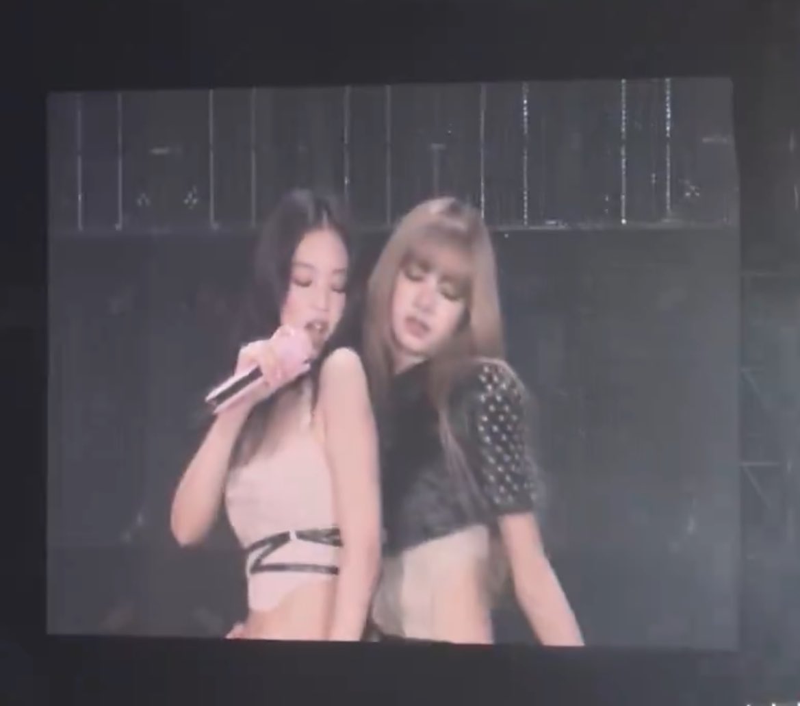 oneMealStand's tweet image. ฟินอะ เกิด แก่ เจ็บ ตาย สาววายครองโลก