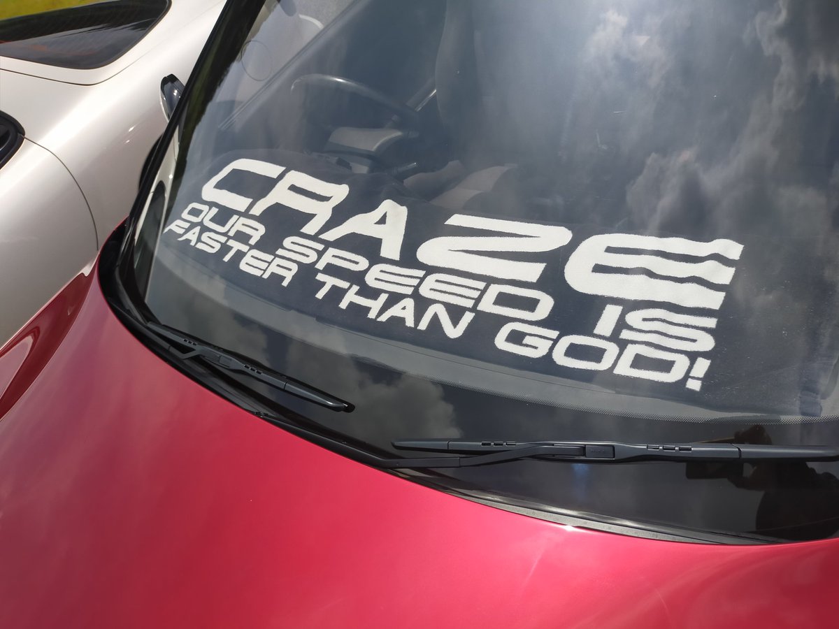 CrazeCraze7's tweet photo. 絆ロータリーミーティングにて。1、2枚めはCRAZE7のエアコン修理でお世話になりました@tomika_ZZさんのユーノスコスモとCRAZEタオルです。自分は持ってません😭 3枚めは新しいナンバープレートですWW
#絆ロータリーミーティング #CRAZERACINGTEAM #ユーノスコスモ https://t.co/IW8gkiwd3F