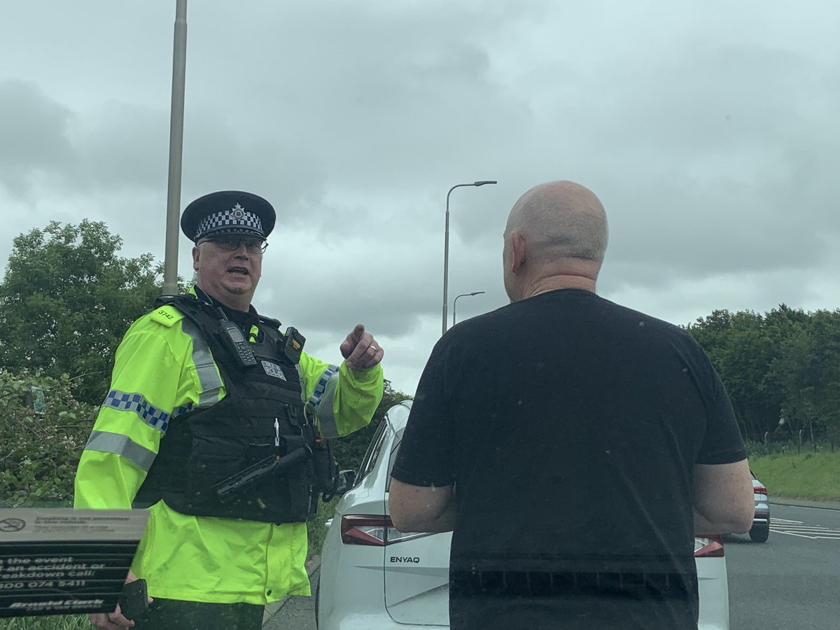 GBCMANCHESTER's tweet image. Lancashire Police are taking car registrations on the road near BAE Systems ahead of Palestine demo. The police officer confirmed to one of legal observers that this information will be going on a database. #nocomment #Palestine