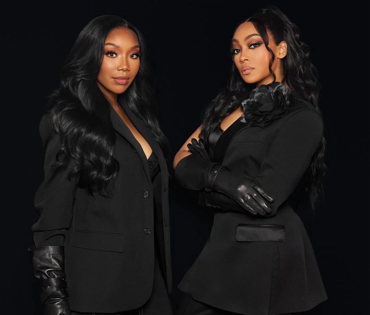 Chaddy2's tweet image. The 90’s made us choose a side, but now we know that we can celebrate these legends and love them both! The way I’m going to relive my entire 90’s life at this concert! Thank you @4everBrandy and @MonicaDenise 🎉🎉 #theboyisminetour