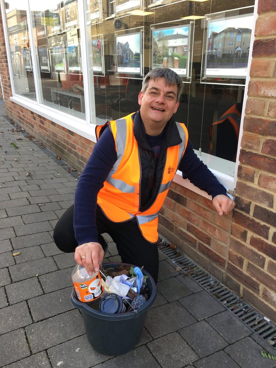 It is with great sadness that today we learnt the news of the death of our hard-working friend and Borough colleague Cllr Mark Reed.  

We are all thinking of his family, friends and ward colleagues at this very sad time. Rest in peace dear Mark. ✝️

boca.org.uk/news/sad-loss-…