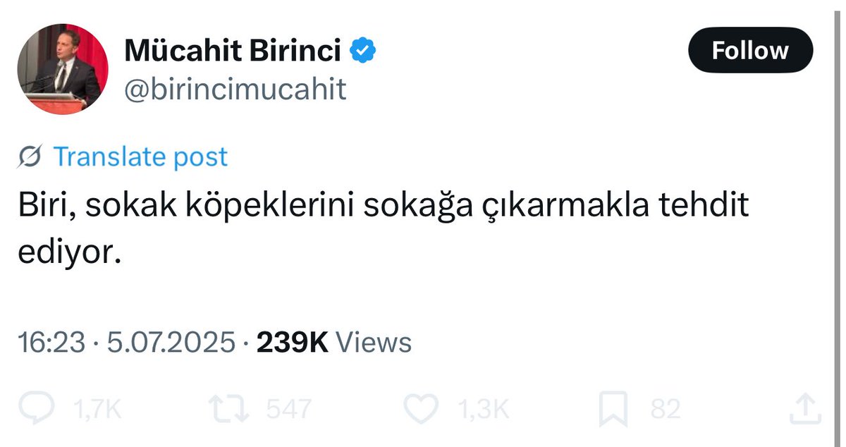 Murat_Efe_IE's tweet image. Burada #SokakKöpekleri metafor mu⁉️
Meclis kürsüsünden muhalif vekil sıralarını işaret ederek #BaşıboşKöpekler diyen ve özür dileyen de metafor mu yapıyordu⁉️

Maalesef bazıları, bazılarını böyle görüyor. Köpeğin bir şeref ve utanç problemi yok elbette, ama hakaret için…