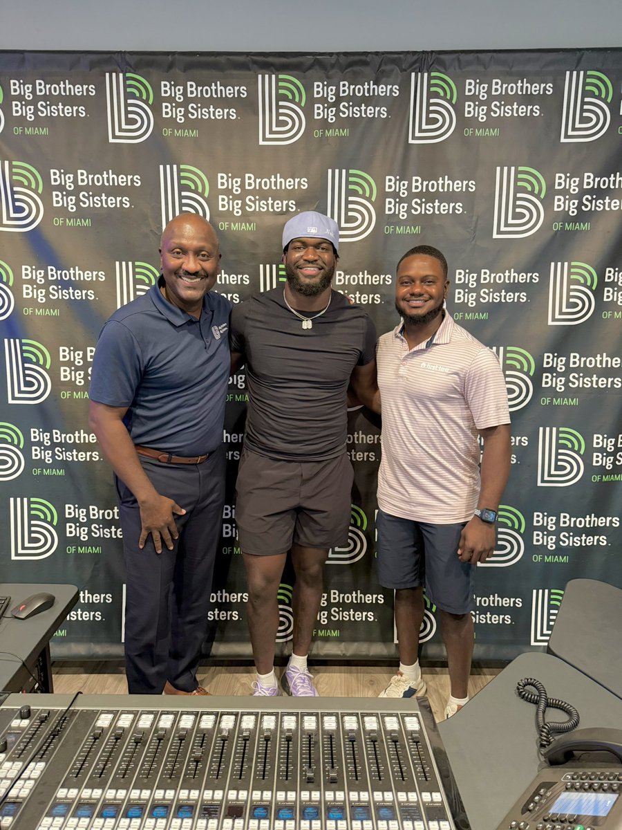 Ruben Hyppolite II (@rubenknows1) on Twitter photo Huge shoutout to <a href="/gale_s_nelson/">Gale Nelson</a> for having me on The Game Of Life Podcast at <a href="/BBBSMiami/">BBBS of Miami</a> 💯
Links to the podcast episode are below:
Part 1: youtu.be/0nEw_4BTT74
Part 2: youtu.be/gPc0Qql7Yzg Huge shoutout to <a href="/gale_s_nelson/">Gale Nelson</a> for having me on The Game Of Life Podcast at <a href="/BBBSMiami/">BBBS of Miami</a> 💯
Links to the podcast episode are below:
Part 1: youtu.be/0nEw_4BTT74
Part 2: youtu.be/gPc0Qql7Yzg