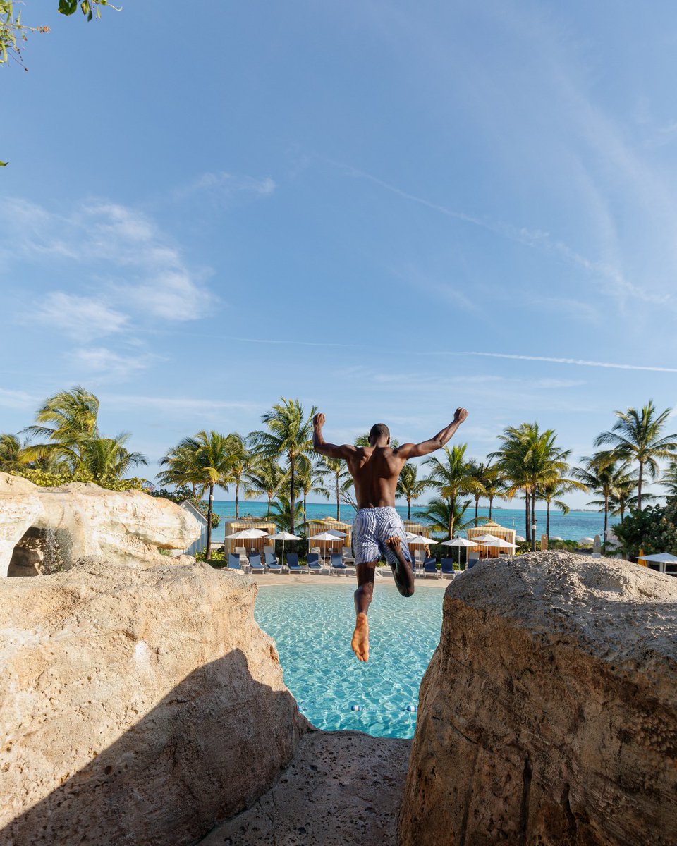 Double tap if you're ready to make your own splash. #SummerLikeYouMeanIt 

Discover more: bit.ly/3HQHtQG