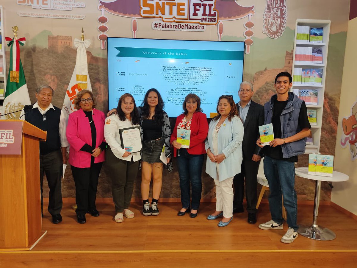 #PalabraDeMaestro ✍️

𝐋𝐢𝐛𝐫𝐨 📖| “Empatizando Relatos para jóvenes” es una obra de la escritora Mtra. Lorena Larrauri Mendoza, quien a través de cuentos breves plasma las dificultades que enfrenta este grupo social. #Sección45 #Guanajuato 
#FILIPN