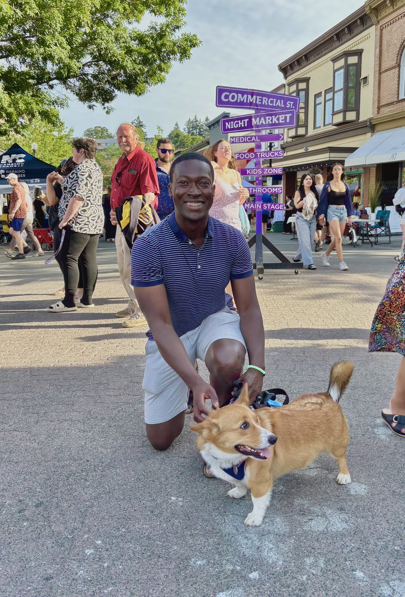 G_Anderson1's tweet image. Had a great time at the Commercial Street Night Market in downtown Nanaimo! Though the corgi stole the show 🐶
Big thanks to the @NanaimoChamber for bringing together local businesses and vendors together to create a fun, lively evening full of food, music, and community spirit.