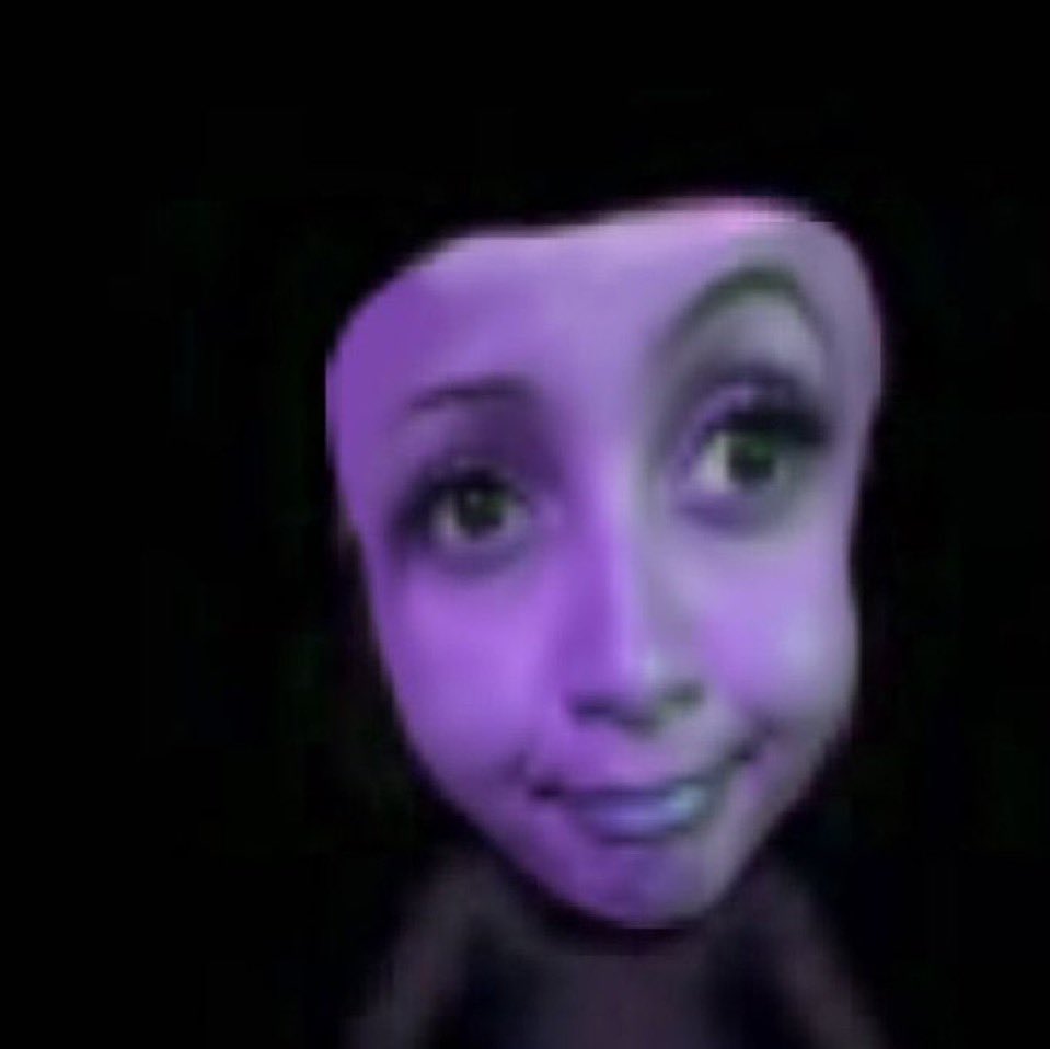 tem que ser mto imbecil pra discutir charts depois dos 17 anos de idade