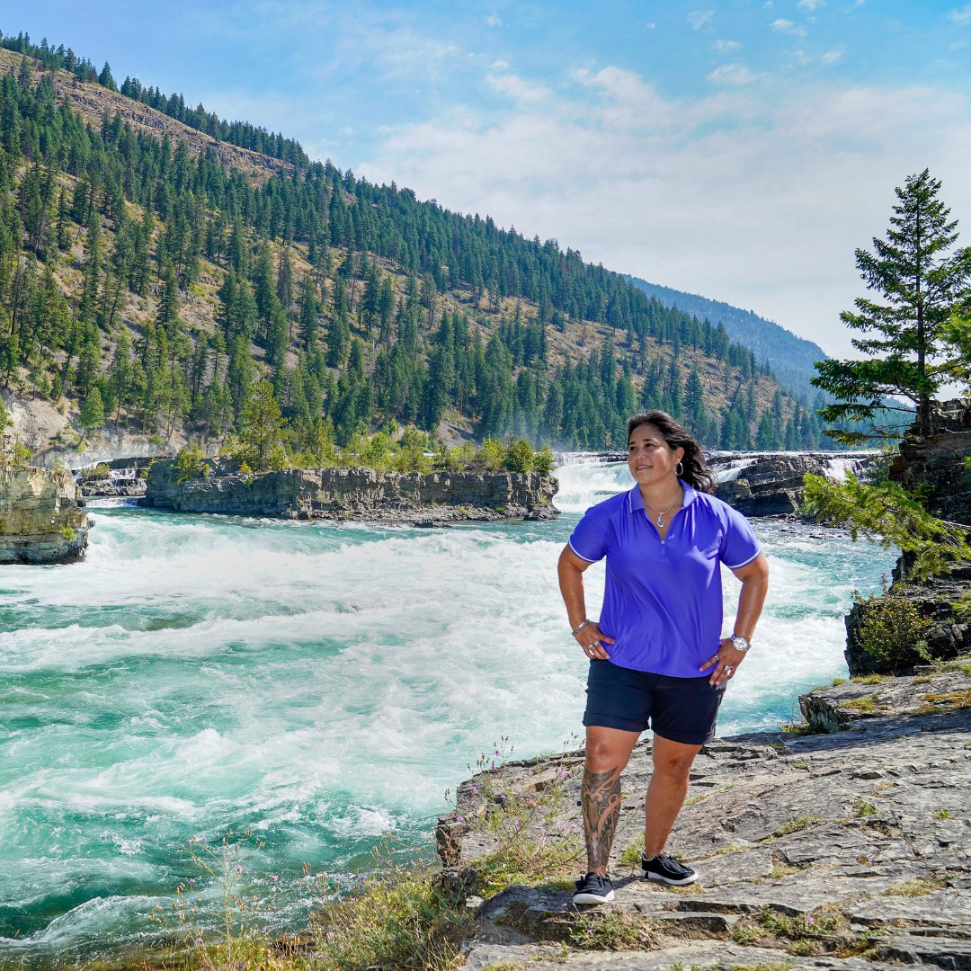 wwp's tweet image. Did you know that veterans and active-duty service members can access more than 2,000 U.S. National Parks for free? Read how spending time outdoors can help reduce stress and boost mental health: wwp.news/4niCEED