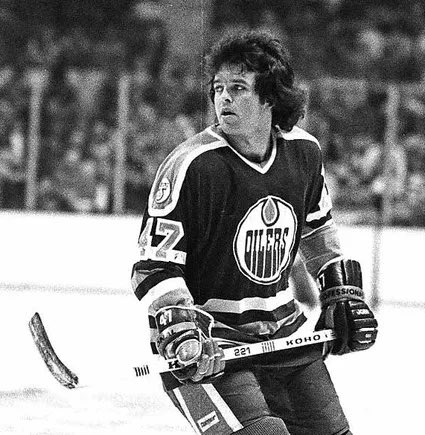 For sale. 🔥Mint Vintage Small Block CCM Gerry Cosby Don Murdoch  Oilers 1980-81 Pro mesh Jersey size 48. DM if interested.