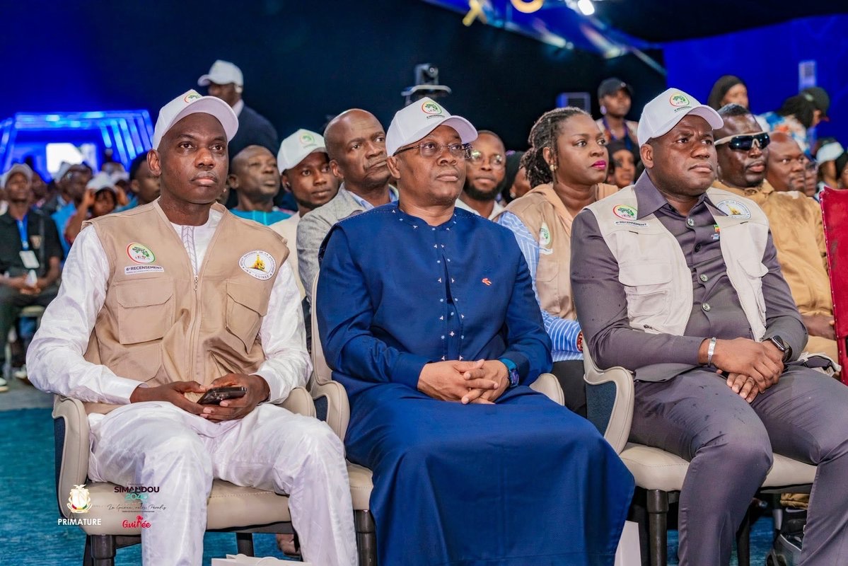 PrimatureGN's tweet image. Conakry, 5 juillet | Le @PMGUINEE17 Amadou Oury Bah a lancé le dénombrement du #RGPH-4, au nom du chef de l’État, Général Mamadi Doumbouya. Plus de 23 000 agents sont mobilisés pour cette opération clé. Objectif : collecter des données fiables pour mieux orienter les politiques