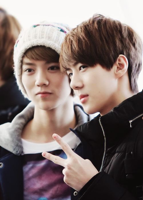 สาเหตุที่ทำให้เด็กไทยอ่านฟิคเกย์ทั้งประเทศ