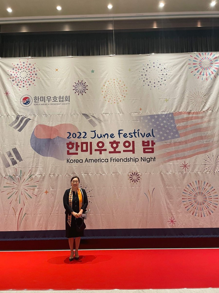 저 인지연을 움직이는 힘은 내 나라가 위기에 처했다는 절박감, 나서지 않고 침묵을 택하는 비겁한 자들에 대한 분노, 한반도 남쪽에 이승만 대통령, 박정희 대통령을 보내셔서 위대한 대한민국을 만들어주신 하나님께 대한 저의 도리, 천명(天命)을 알게 된 저의 결단입니다. (2025.07.06. 01:17 am)