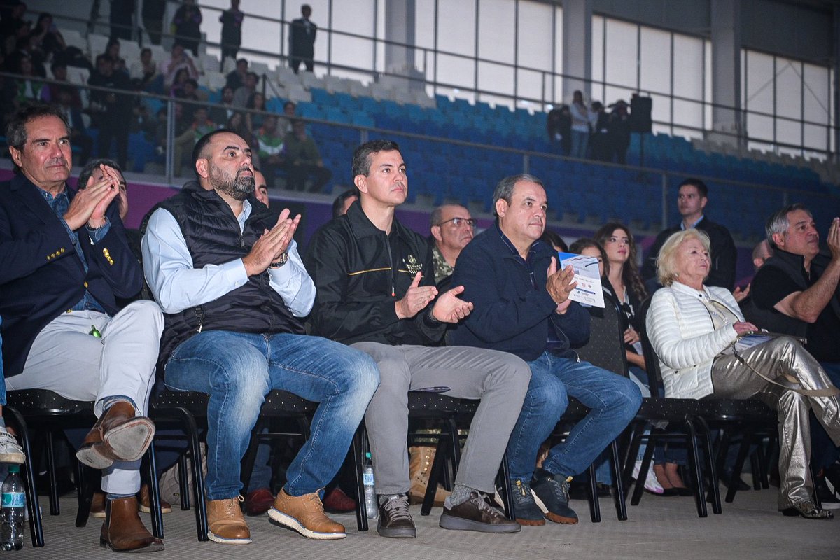 El Centro Acuático Olímpico Paraguayo es una realidad🤩🔝

Inauguramos oficialmente el Centro Acuático más completo del continente💥🥳

Un legado para el deporte y un paso firme hacia el Paraguay que soñamos🫡👍🏼🎉

#ElDeporteNosUne🤝🏼