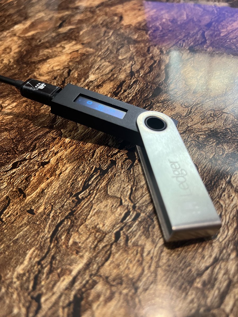 Making sure my Nano S is empty before I throw it in the trash.