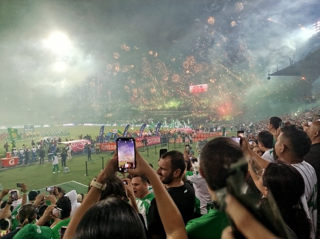 marea_verde_y_blanco (@_marea_verde_) on Twitter photo 🔴 Sin refuerzos
🔴 Sin abonos
🔴 Sin gestión
🔴 Sin información
🔴 El campeonato inicia la próxima semana
🔴 Hoy partido amistoso sin fichajes
🔴 Salen jugadores pero nadie llega
🔴 Sin la renovación de Campuzano
Ese es el presente hoy 😢 muy de a cuerdo <a href="/ATLNACIONALCOL_/">Atletico Nacional de Colombia</a> 🔴 Sin refuerzos
🔴 Sin abonos
🔴 Sin gestión
🔴 Sin información
🔴 El campeonato inicia la próxima semana
🔴 Hoy partido amistoso sin fichajes
🔴 Salen jugadores pero nadie llega
🔴 Sin la renovación de Campuzano
Ese es el presente hoy 😢 muy de a cuerdo <a href="/ATLNACIONALCOL_/">Atletico Nacional de Colombia</a>