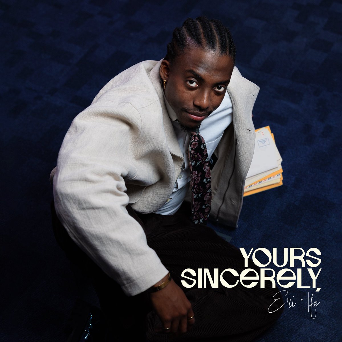 eriifemusic's tweet image. In honour of love, and of the lovers;
Know that the fire has always been real. 🌹

Yours sincerely, Eri Ife. 

Out Midnight. Tell a friend. 💌📫