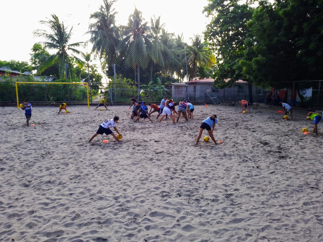 Bitcoinpirraya's tweet image. Fútbol playa ⚽ en isla la pirraya 🏝
!Entrenamientos!
Con @IsaacGuerr83881
#TomasHernandez
@Bitcoinbeach
