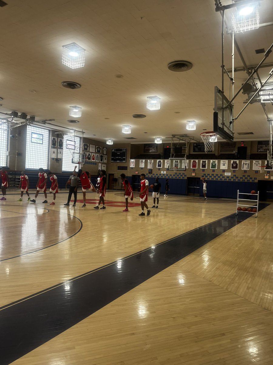 coachsearight's tweet image. It’s on this morning at Stepinac watching @PSACardinals 1st practice session before heading out for there Live period next week it was 🔥🔥thanks again to my friend Coach Munch and his Coaches Staff for allowing me to observed. #D-1 #HighLevel