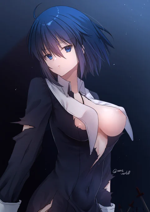 代行者モードだと服どんなに裂けてても気にしなさそうだな…って