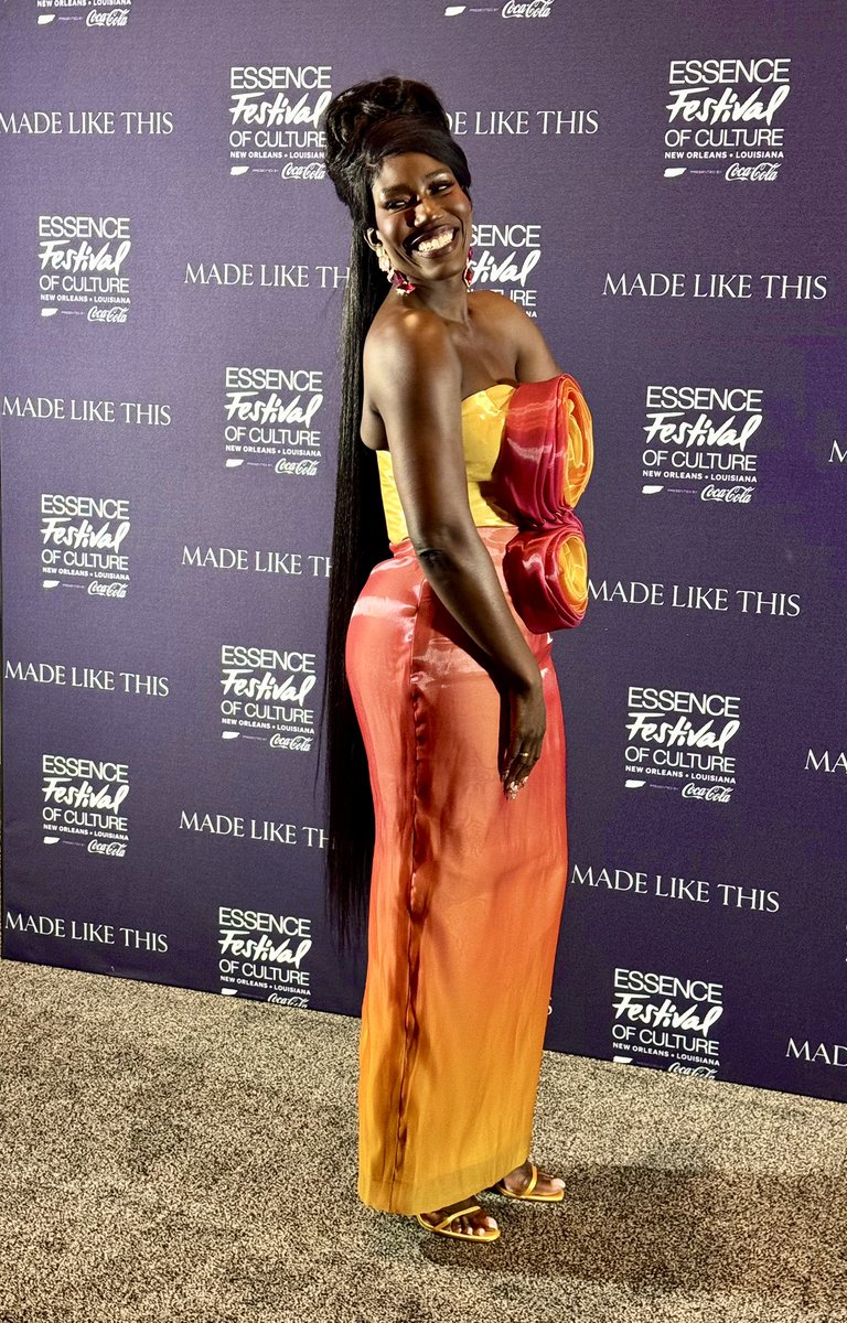 InquisitiveCEnt's tweet image. Boz has stepped into the @essencefest press room #RHOBH