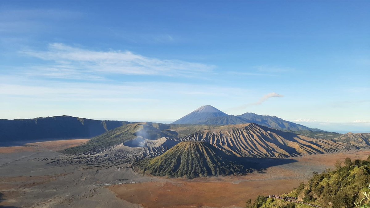 bromojava's tweet image. bromojavatravel.com
Camping on Mount Bromo is one of Our recommendation tour package to see the stunning views for Sunrise, Milky Way and Sunset #travel #bromojavatravel #mountain #camping #mountaincamping