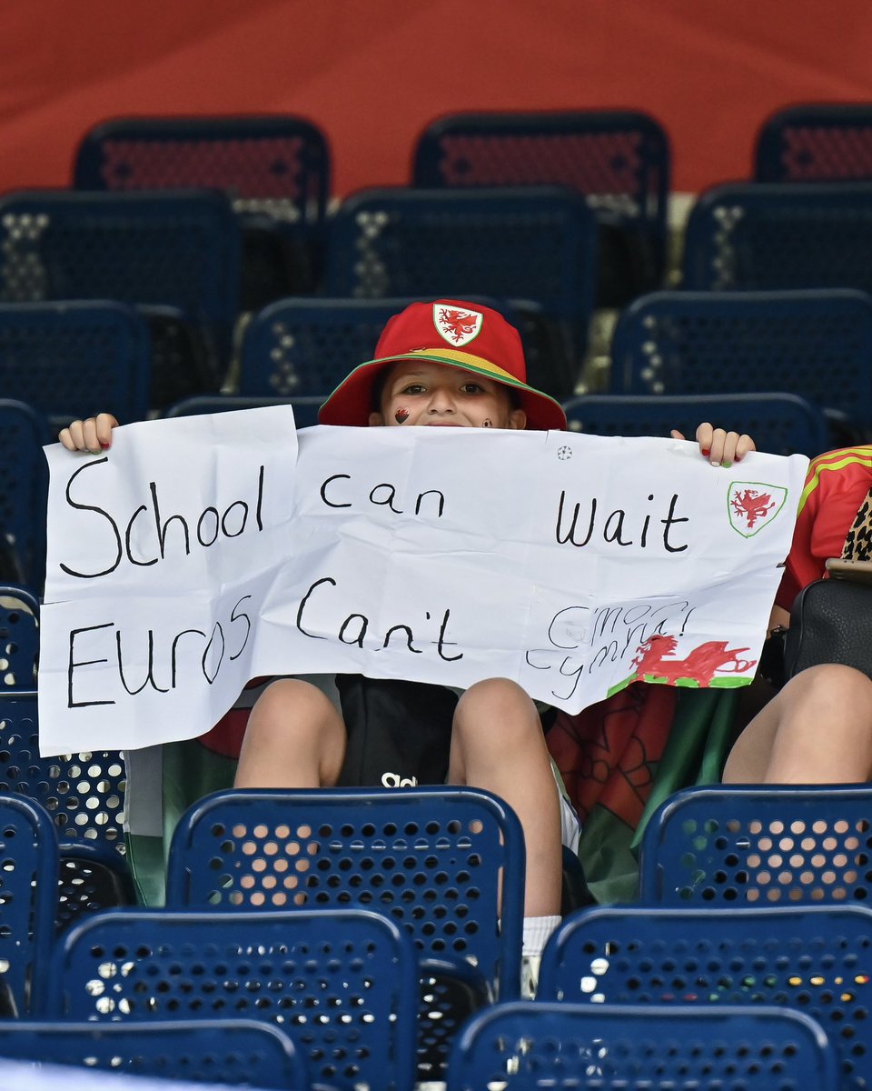 She makes a good point. 

📷: <a href="/Cymru/">Wales 🏴󠁧󠁢󠁷󠁬󠁳󠁿</a>