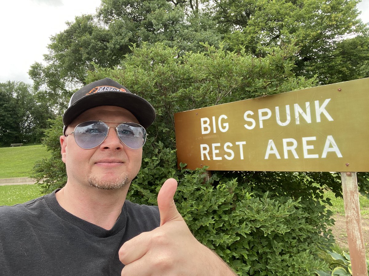 StardomRob's tweet image. USA has the best names for rest areas…..