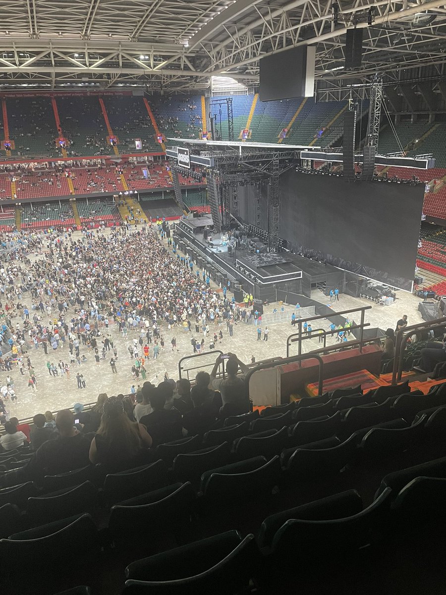 Barry McConnell tweet media