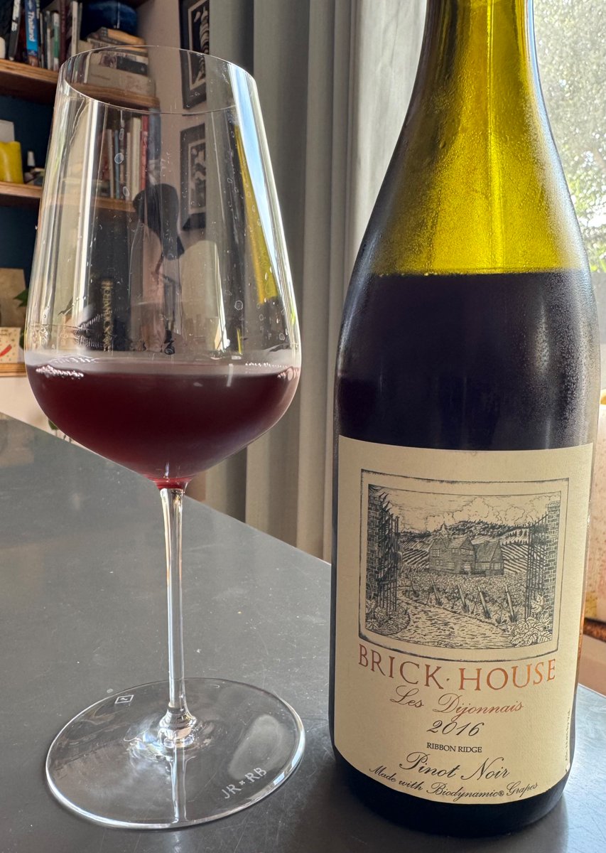 Prófa smá Oregon Pinot noir...