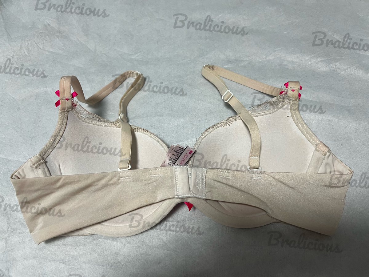 White Beyond Cleavage by La Senza