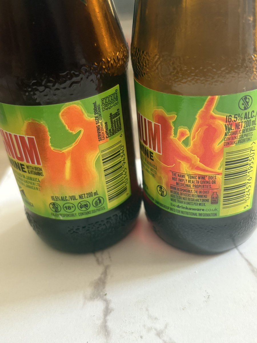 itsslimwun's tweet image. I canβt believe green label @Magnumtonicwine went from 2 people holding a whine to looking like 2 white people in Glastonbury. Ah wa gwan deh suh ππ