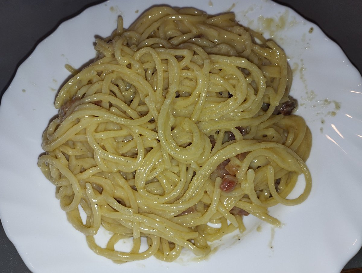 🌬️Skippy 💨🇪🇺🇩🇪 (@68vaper) on Twitter photo Spaghetti Carbonara
Panchetta, Eigelb, Parmesan, Pecorino Spaghetti Carbonara
Panchetta, Eigelb, Parmesan, Pecorino