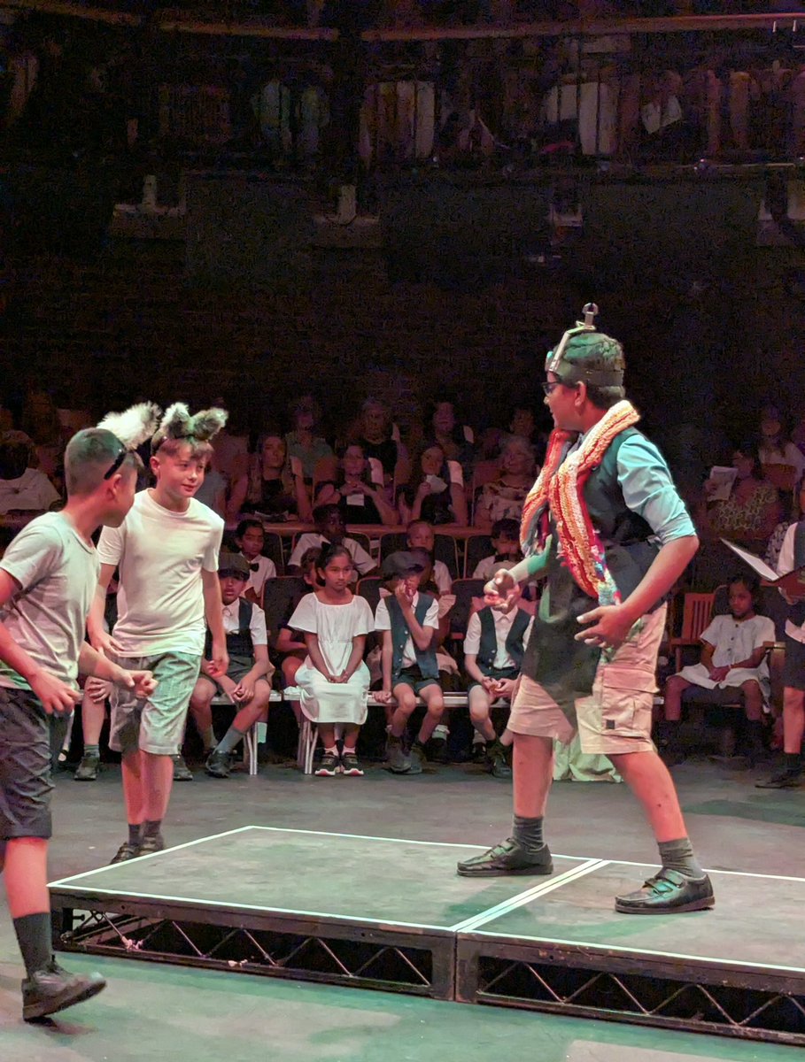 #StOlavesPrepYear6 truly enchanted us last night with their spectacular performance of Beauty and the Beast at the <a href="/rosebruford/">Rose Bruford College</a> 🌹✨ From powerful solos to brilliant characterisation and stunning costumes—supported wonderfully by the upper school. 📸 Photos below 🎭
