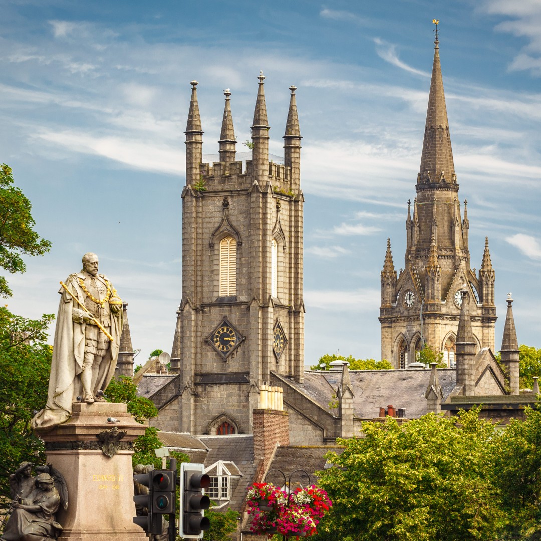13-Night British Isles Cruise: England, Ireland &amp; Scotland 🇬🇧 

Discover sweeping towns, historic tales, local brews &amp; coastal charms in ports like:

🎸 Liverpool
🍻 Dublin
🚴 Aberdeen

Set sail on July 15, 2025. 🔗 For full itinerary: bit.ly/3TcjbI0

#Azamara #MoreToSea