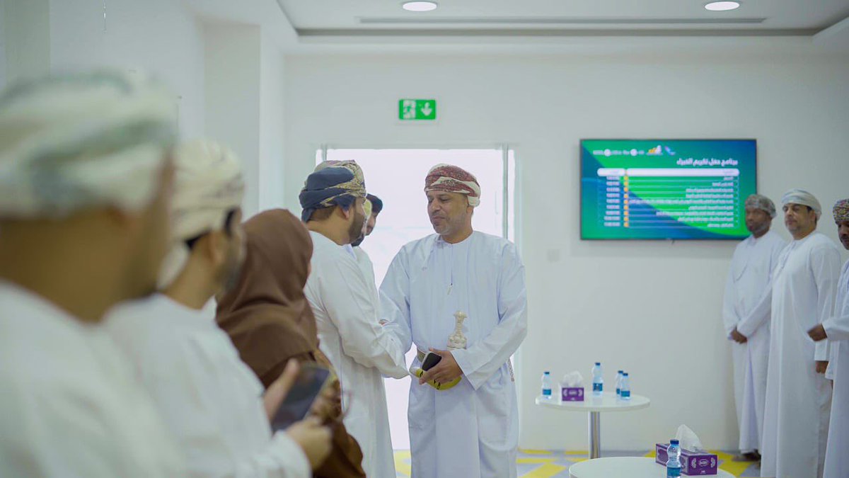 rashidalmusalhi's tweet photo. سُعدت بحضور ختام حفل تكريم الخبراء برعاية سعادة السيد/ سالم البوسعيدي، وكيــل تنميــة الموارد البشرية بوزارة العمل، المنظم من وحدة المهارات القطاعية بجمعية الصناعيين العُمانية، حيث كُرّمت أكثر من 20 شركة لدورها في تطوير المعايير المهنية لبناء منظومة وطنية مستدامة. 

@OMFA_Oman https://t.co/0owp84UXtu