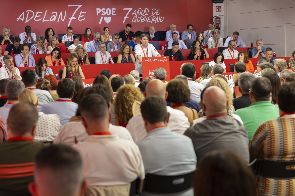 enekoandueza's tweet photo. Vamos a trabajar para que el @PSOE  fije su hoja de ruta, el rumbo y sigamos trabajando con honestidad desde las instituciones de todos los gobiernos para seguir aplicando políticas progresistas y seguir mejorando la calidad de vida del conjunto de la ciudadanía.

Invito a actuar desde la serenidad y la reflexión como un partido unido y con orgullo. 

#Adelan7e
