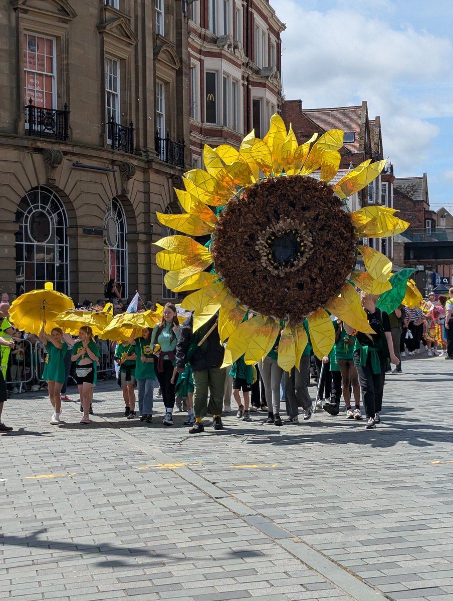 andreac1968's tweet image. Fabulous day watching the parade in South Shields @STynesideEvents #SummerParade